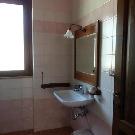 L'albero Degli Struzzi Farmház