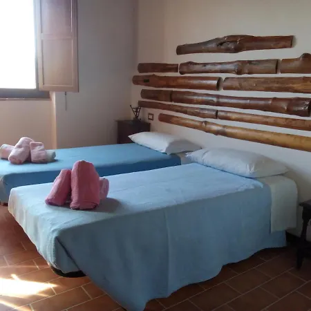 L'albero Degli Struzzi Farmház